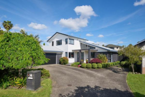 Entire self contained two bedroom-spacious and comfortable